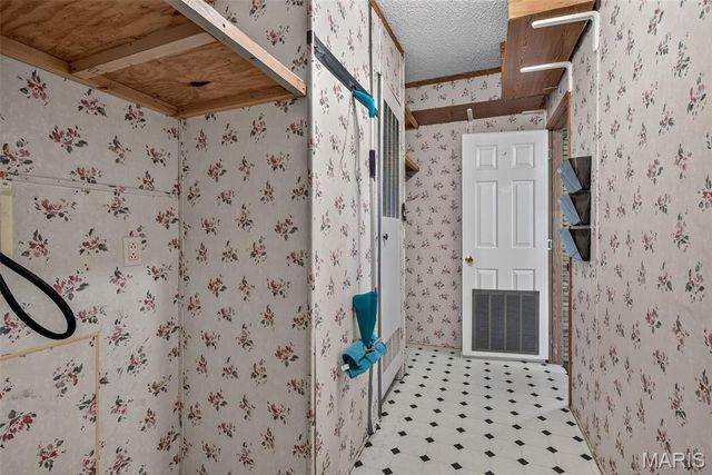3440 Raby Road, Farmington, MO 63640