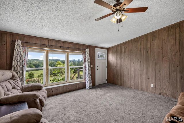 3440 Raby Road, Farmington, MO 63640
