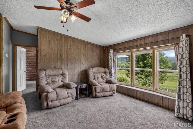 3440 Raby Road, Farmington, MO 63640