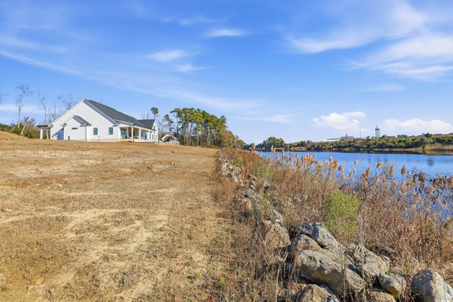 280 Bay Ridge Dr., North Myrtle Beach, SC 29582