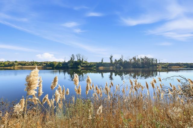 280 Bay Ridge Dr., North Myrtle Beach, SC 29582