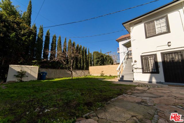 523 S Wilton Place, Los Angeles, CA 90020