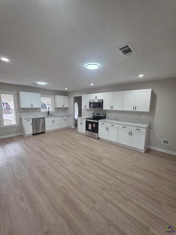 123 Meriwood Drive, Warner Robins, GA 31088