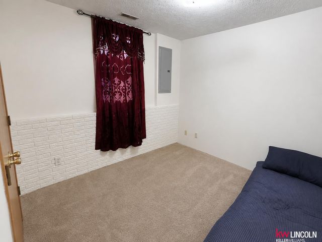 417 NW 20th Street, Lincoln, NE 68528