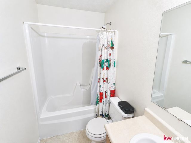 417 NW 20th Street, Lincoln, NE 68528
