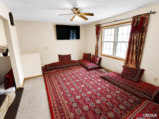 417 NW 20th Street, Lincoln, NE 68528