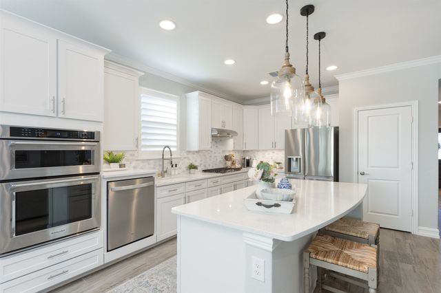 944 Memorial Drive, Little Elm, TX 76227