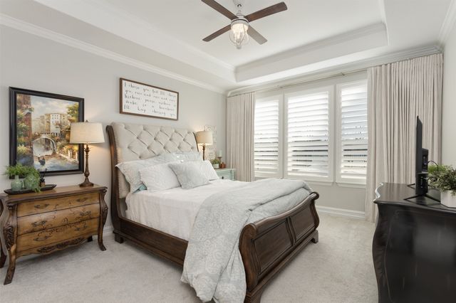 944 Memorial Drive, Little Elm, TX 76227