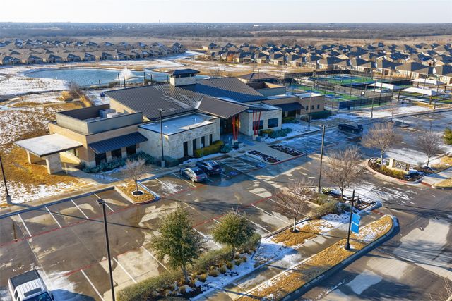 944 Memorial Drive, Little Elm, TX 76227