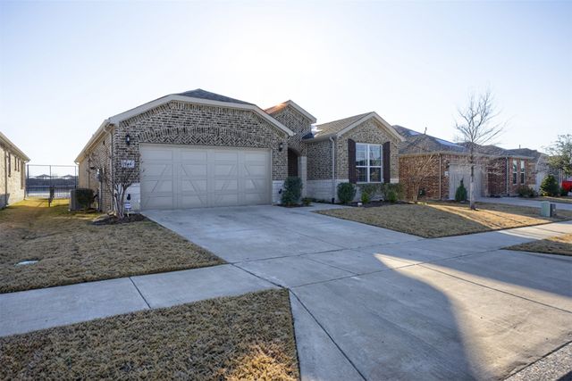 944 Memorial Drive, Little Elm, TX 76227