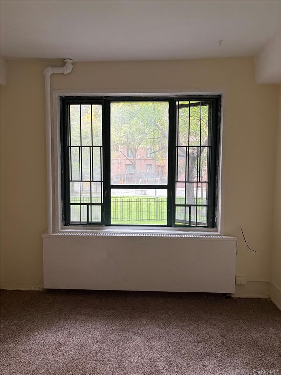 1563 Metropolitan Avenue ME, Bronx, NY 10462 — photo 4