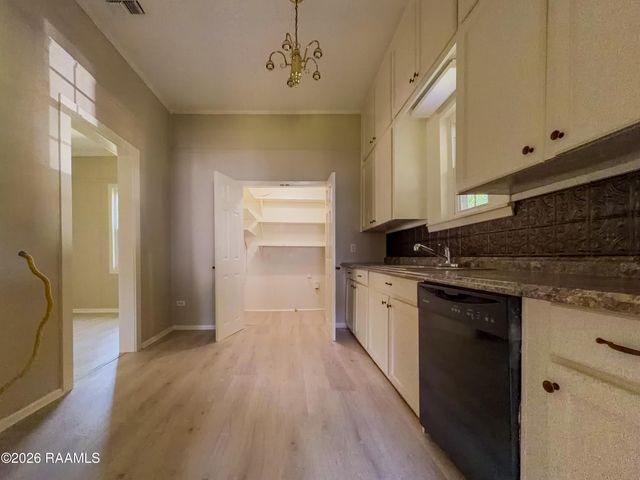 928 N Avenue H, Crowley, LA 70526