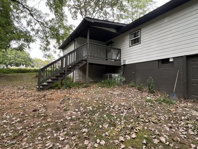 1408 Cumberland Heights Rd, Clarksville, TN 37040