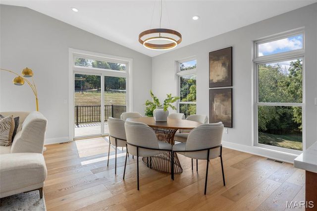 1556 Wildhorse Parkway Drive, Chesterfield, MO 63005