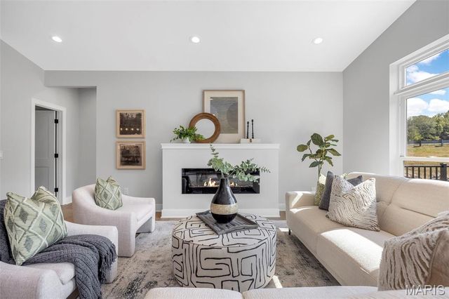 1556 Wildhorse Parkway Drive, Chesterfield, MO 63005