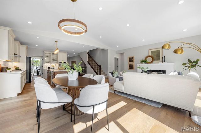 1556 Wildhorse Parkway Drive, Chesterfield, MO 63005