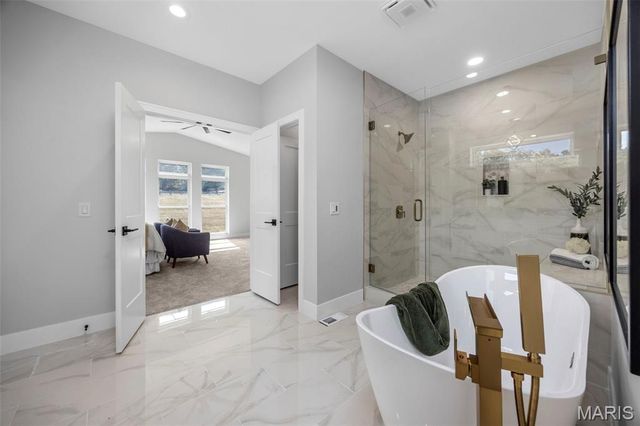 1556 Wildhorse Parkway Drive, Chesterfield, MO 63005