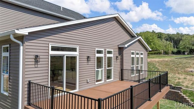 1556 Wildhorse Parkway Drive, Chesterfield, MO 63005