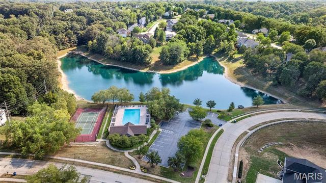 1556 Wildhorse Parkway Drive, Chesterfield, MO 63005