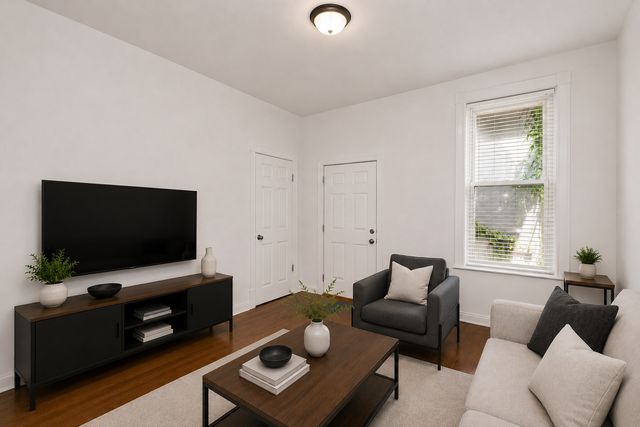 841 N Damen Avenue 3R, Chicago, IL 60622