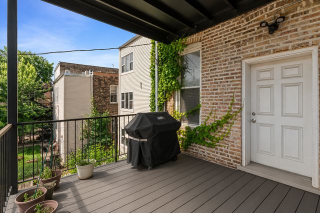 841 N Damen Avenue 3R, Chicago, IL 60622