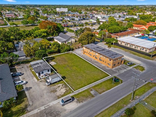 123 NW 6th St, Homestead, FL 33030