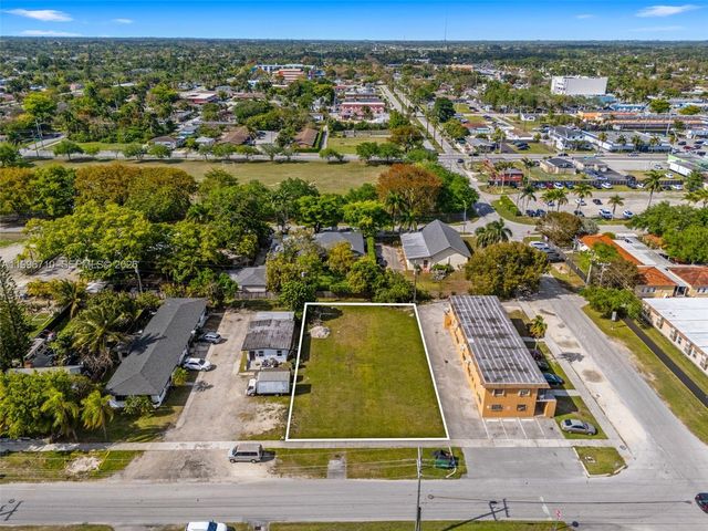 123 NW 6th St, Homestead, FL 33030