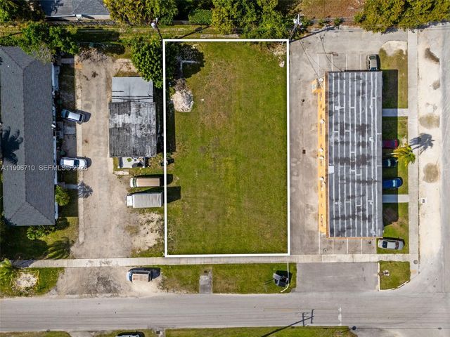 123 NW 6th St, Homestead, FL 33030