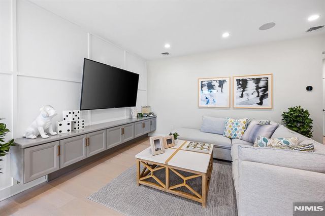 3 Woodmont Circle, River Vale, NJ 07675