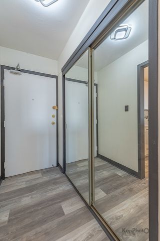 7337 S South Shore Drive 902, Chicago, IL 60649