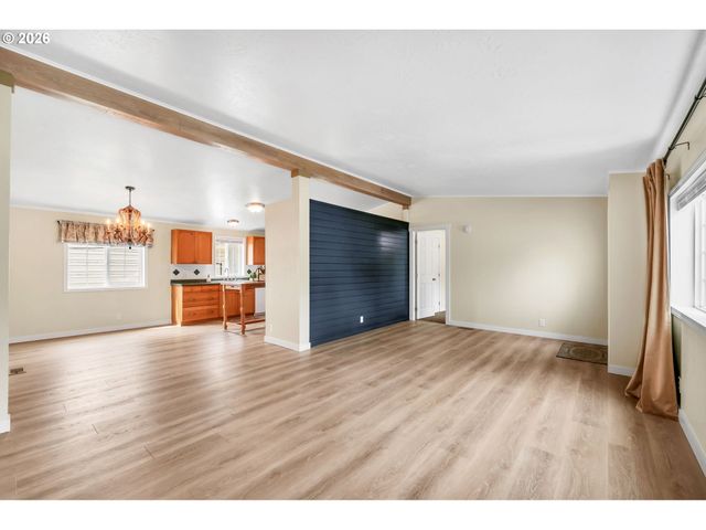 650 TERRITORIAL St, Harrisburg, OR 97446
