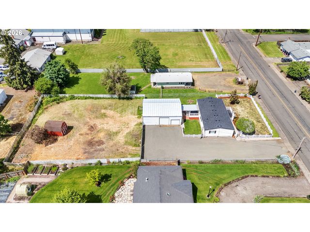 650 TERRITORIAL St, Harrisburg, OR 97446