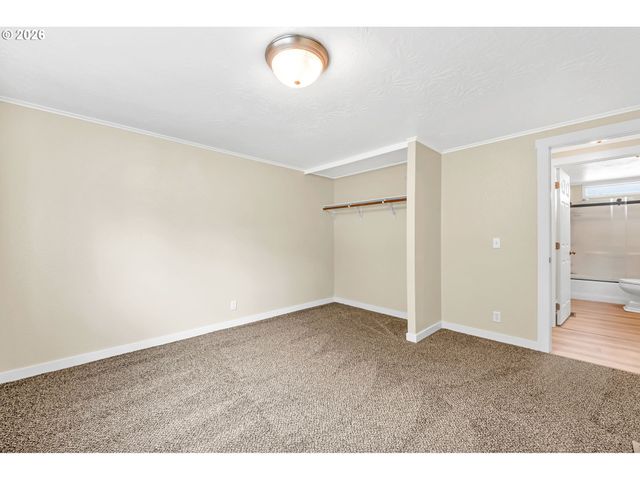 650 TERRITORIAL St, Harrisburg, OR 97446