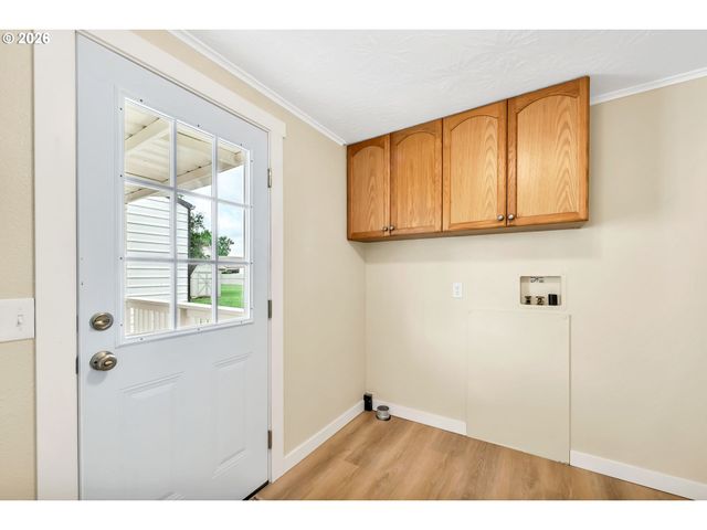 650 TERRITORIAL St, Harrisburg, OR 97446