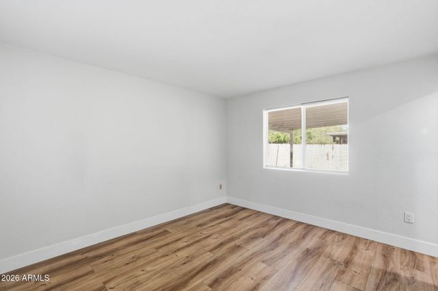 5406 S COLLEGE Avenue, Tempe, AZ 85283