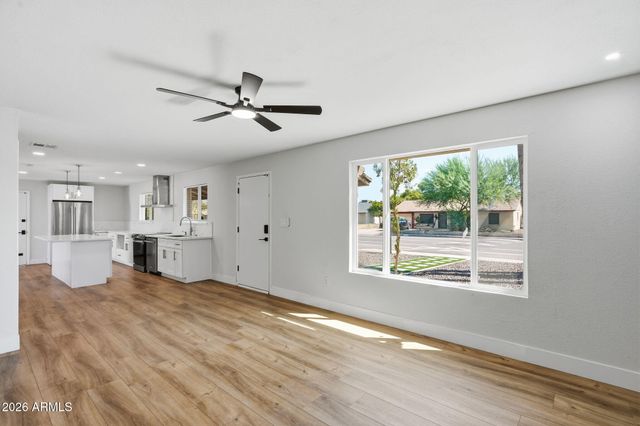 5406 S COLLEGE Avenue, Tempe, AZ 85283