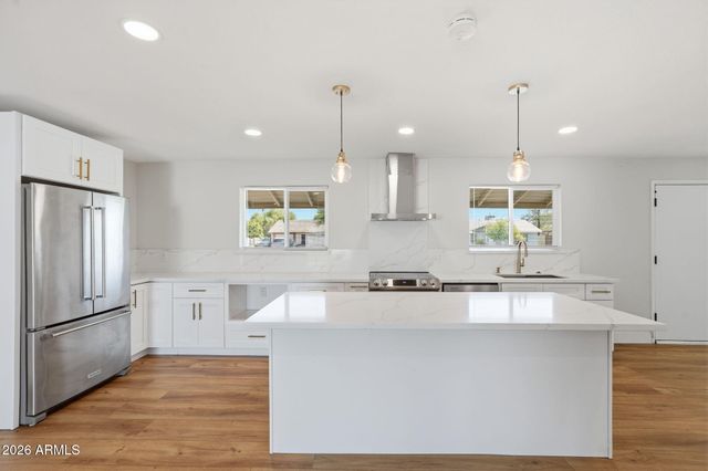 5406 S COLLEGE Avenue, Tempe, AZ 85283
