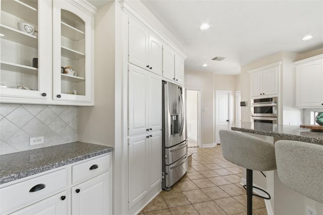 3913 Pebble Brook Drive, League City, TX 77573