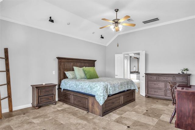 3913 Pebble Brook Drive, League City, TX 77573