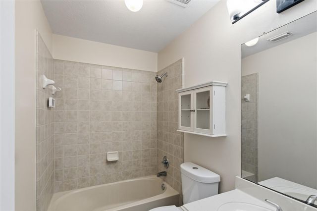 3913 Pebble Brook Drive, League City, TX 77573