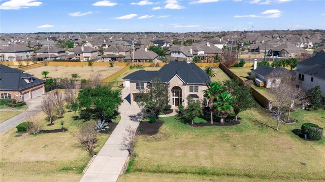 3913 Pebble Brook Drive, League City, TX 77573
