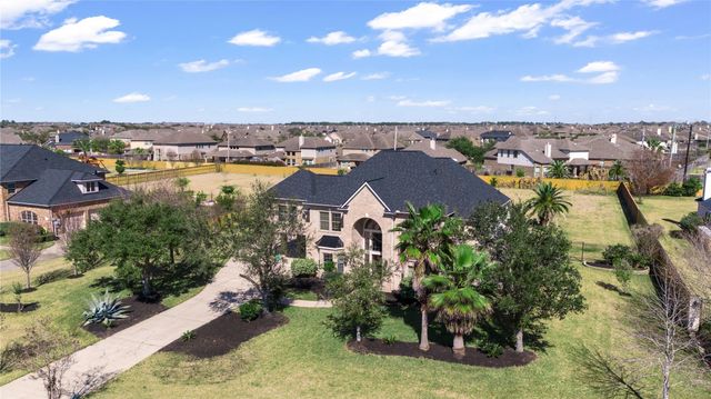 3913 Pebble Brook Drive, League City, TX 77573