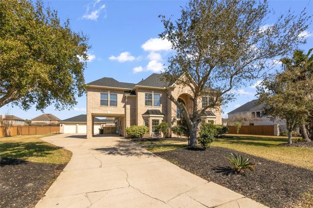 3913 Pebble Brook Drive, League City, TX 77573