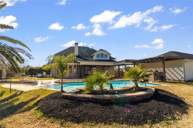 3913 Pebble Brook Drive, League City, TX 77573