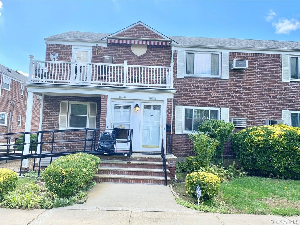 264-15 Langston Avenue 1st FL, Glen Oaks, NY 11004