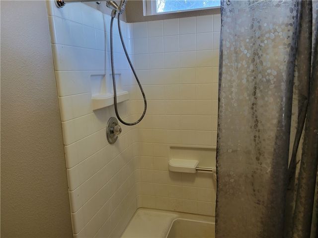 3188 Winter Way, Madera, CA 93637