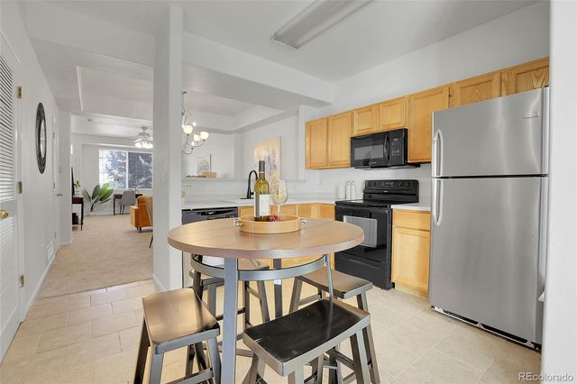 9643 W Chatfield Avenue D, Littleton, CO 80128