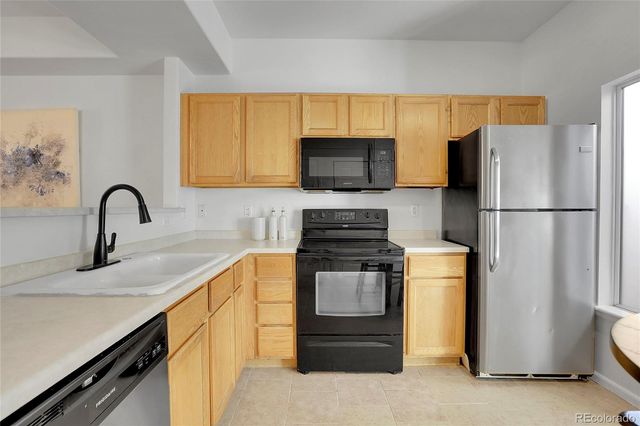 9643 W Chatfield Avenue D, Littleton, CO 80128