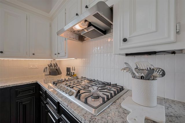 1709 Coles Farm Drive, Sugar Land, TX 77478