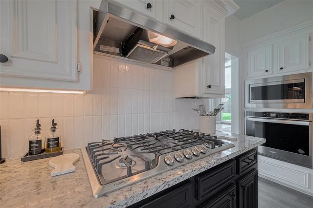 1709 Coles Farm Drive, Sugar Land, TX 77478